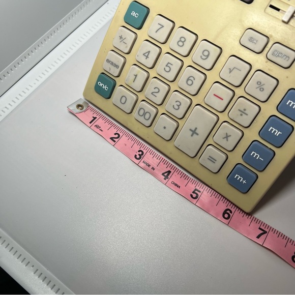 Vintage Royal LD140 12 Digit Solar & Battery Powered Calculator Flip Up Screen - Picture 7 of 7